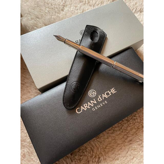 カランダッシュ 万年筆 CARAN d'ACHE-