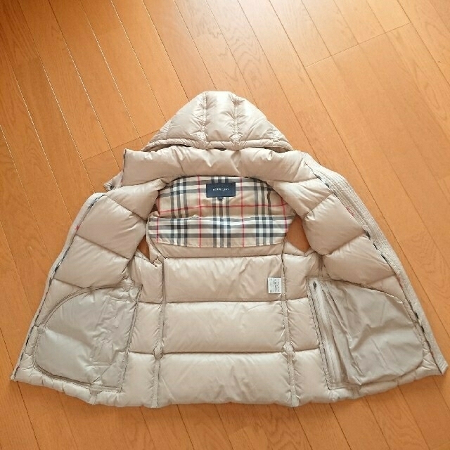 BURBERRY(バーバリー)の【最終】BURBERRY ダウンベスト【美品】 レディースのジャケット/アウター(ダウンベスト)の商品写真