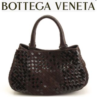 ボッテガヴェネタ(Bottega Veneta)のボッテガ ヴェネタ　レザー エナメル  ブラウン　ボッテガべネタ(ハンドバッグ)