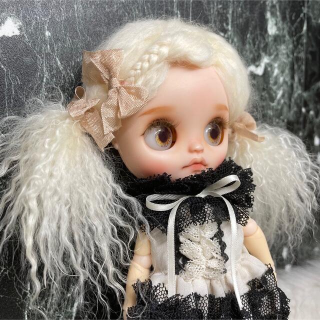 blythe _wm-570クラウドクリームツインテール⭐️チベットラムウィッグ