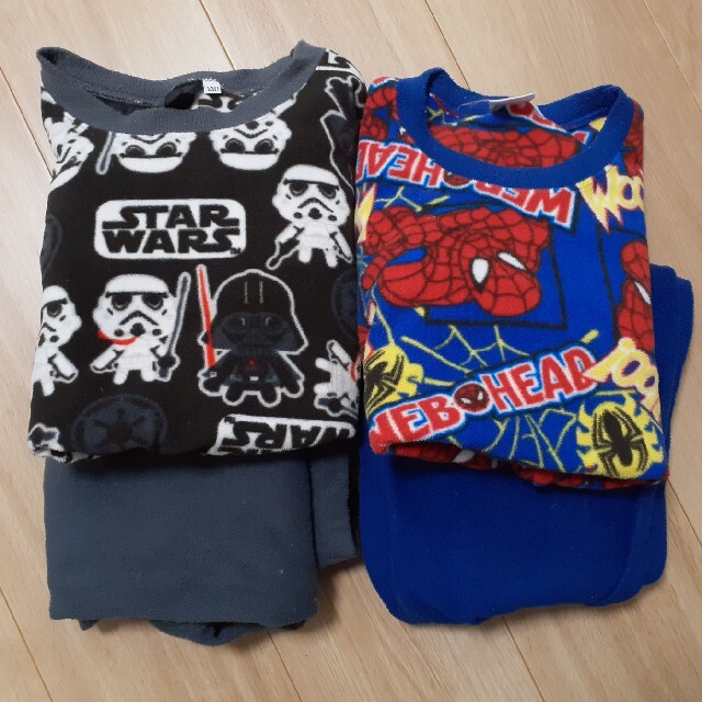 スター・ウォーズ　スパイダーマンパジャマsize140 　2点まとめ売り キッズ/ベビー/マタニティのキッズ服男の子用(90cm~)(パジャマ)の商品写真