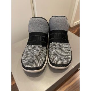 アディダス(adidas)のadidasスニーカー(スニーカー)