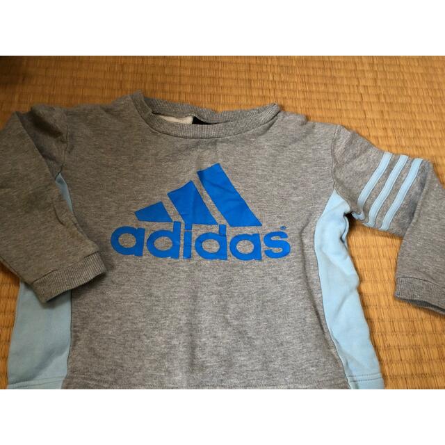 adidas(アディダス)のアディダス　起毛トレーナー　90-100cm キッズ/ベビー/マタニティのキッズ服男の子用(90cm~)(Tシャツ/カットソー)の商品写真