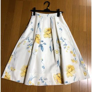 ミッシュマッシュ(MISCH MASCH)の【茉莉花様専用】MISCH MASCHフラワー プリント スカート♡花柄(ひざ丈スカート)