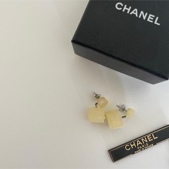 CHANEL ビンテージピアス