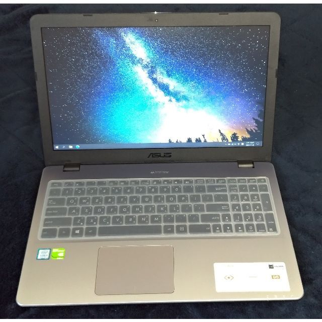 ASUS(エイスース)のAsus Vivobook X542U (I5 8250U, 940MX) スマホ/家電/カメラのPC/タブレット(ノートPC)の商品写真