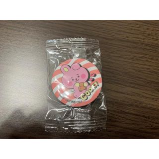 ボウダンショウネンダン(防弾少年団(BTS))のくら寿司　BT21 コラボ　缶バッジ　COOKY(アイドルグッズ)