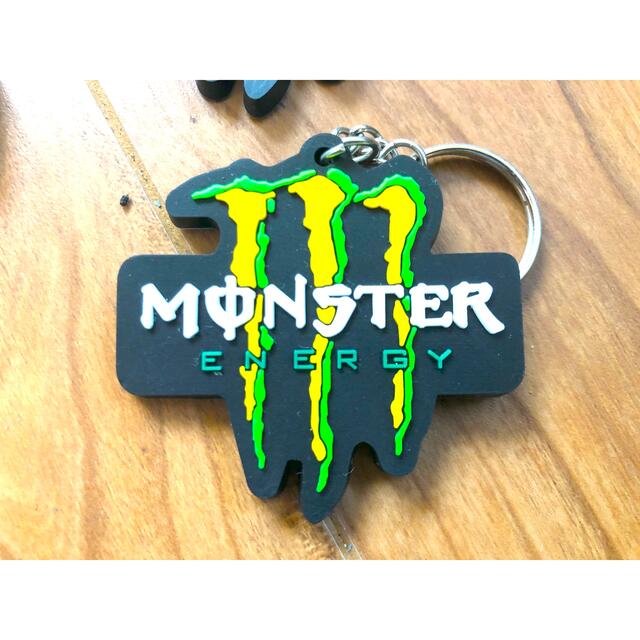 Monster energy モンスター エナジー キーホルダー　１２個セット 自動車/バイクのバイク(ステッカー)の商品写真