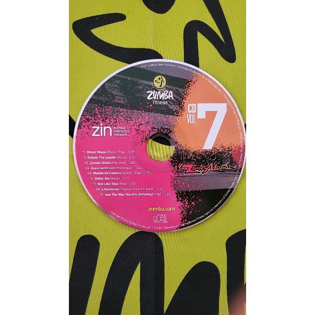 Zumba(ズンバ)のZUMBA ズンバ KIDS 7 キッズ ジュニア CD & DVD エンタメ/ホビーのDVD/ブルーレイ(スポーツ/フィットネス)の商品写真