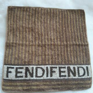 フェンディ(FENDI)のFENDI　フェンディ　タオルハンカチ　ミニタオル　ブラウン　ストライプ(ハンカチ)