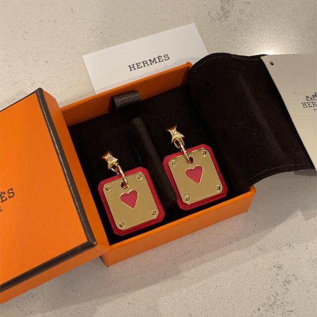 Hermes(エルメス)の新品　未使用　エルメス　ピアス 《アス・ドゥ・クール》 レディースのアクセサリー(ピアス)の商品写真