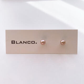 タサキ(TASAKI)の【セール】Blanco. ナチュラルカラー 一粒ピアス(ピアス)