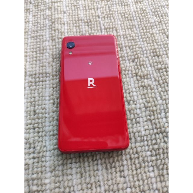 Rakuten(ラクテン)のRakuten mini(クリムゾンレッド・オマケ付き) スマホ/家電/カメラのスマートフォン/携帯電話(スマートフォン本体)の商品写真