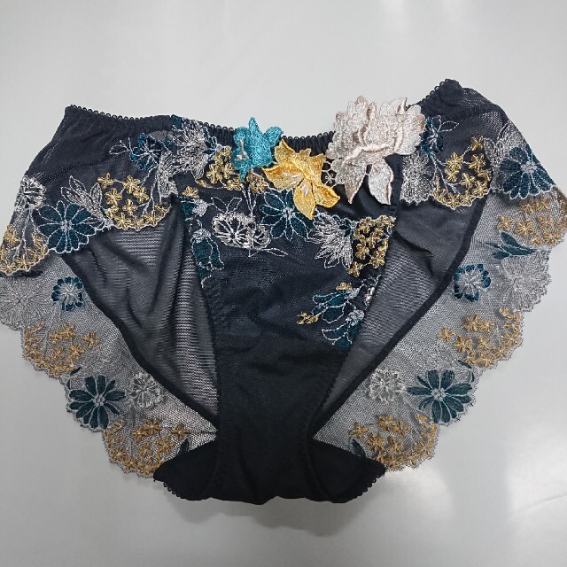 ワコールサルート 秋の七草 C75&L IV | www.carmenundmelanie.at