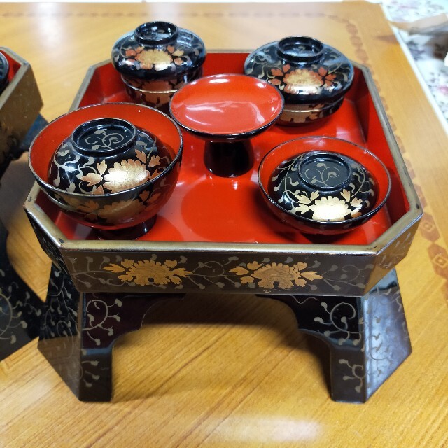 骨董 輪島塗 木製 お膳 お盆 漆器 台 美品 - 工芸品 骨董 輪島塗 木製 お膳 お盆 漆器 台 美品 - 工芸品
