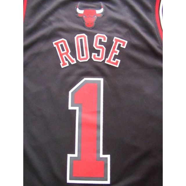 美品 NBA ROSE #1 BULLS デリック・ローズ ブルズ　ユニフォーム