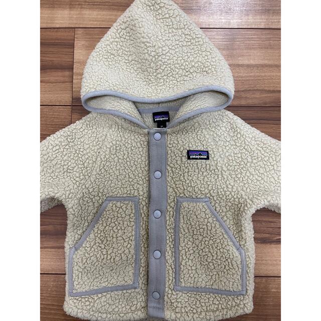 patagonia(パタゴニア)のpatagonia ベビー　レトロパイルジャケット　2T キッズ/ベビー/マタニティのキッズ服男の子用(90cm~)(ジャケット/上着)の商品写真