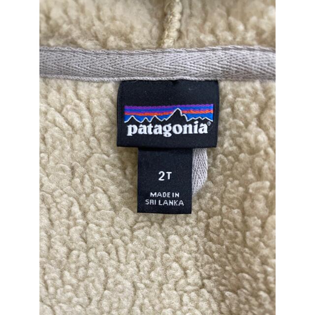 patagonia(パタゴニア)のpatagonia ベビー　レトロパイルジャケット　2T キッズ/ベビー/マタニティのキッズ服男の子用(90cm~)(ジャケット/上着)の商品写真