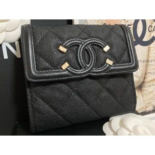 シャネル(CHANEL)の【極美品】CHANEL CCフィリグリー キャビアスキン 三つ折り財布(財布)