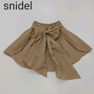 スナイデル(SNIDEL)のsnidel ビッグリボン ポリエステル ナイロンスカート(ひざ丈スカート)