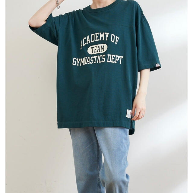 CIAOPANIC TYPY(チャオパニックティピー)のUSAコットン　カレッジプリント　　フットボールTシャツ　グリーンカラー レディースのトップス(Tシャツ(半袖/袖なし))の商品写真