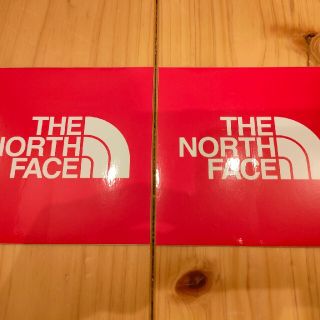 ザノースフェイス(THE NORTH FACE)のTHE NORTH FACE　ステッカー　レッド×2(ステッカー)