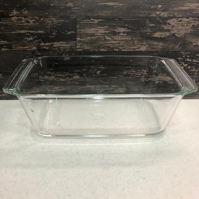 Pyrex(パイレックス)のグラタン容器　ケーキ型　ガラス インテリア/住まい/日用品のキッチン/食器(容器)の商品写真