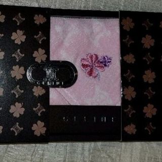 セリーヌ(celine)のセリーヌ CELINE タオルハンカチ 花柄 刺繍  ピンク 新品 未使用(ハンカチ)