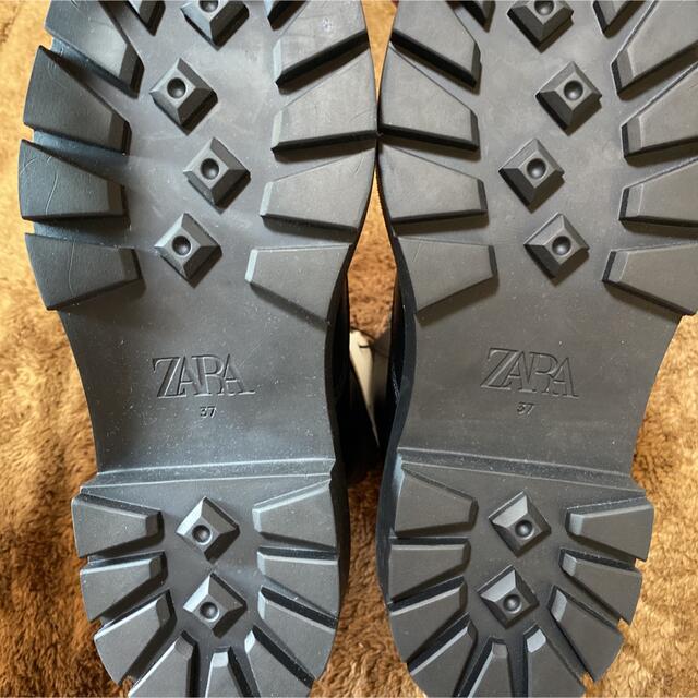 ZARA(ザラ)の【専用】しおり様 レディースの靴/シューズ(ブーツ)の商品写真