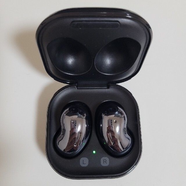 Galaxy(ギャラクシー)のGalaxy Buds Live スマホ/家電/カメラのオーディオ機器(ヘッドフォン/イヤフォン)の商品写真