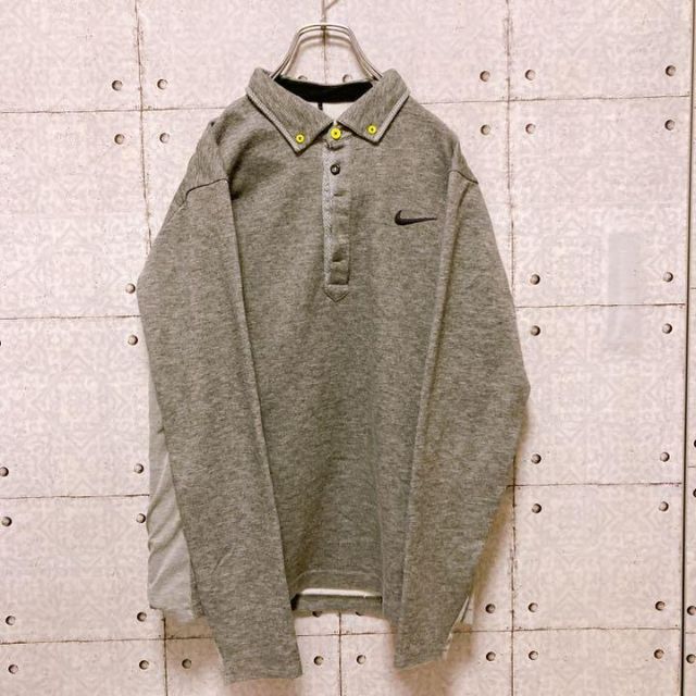 NIKE(ナイキ)のNIKE  ナイキ　ポロシャツ　グレー　刺繍ロゴ　ワンポイント　M レディースのトップス(ポロシャツ)の商品写真