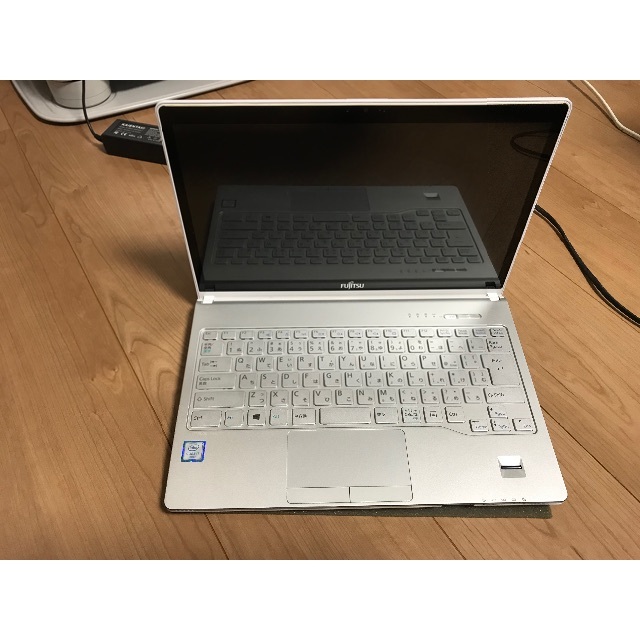 富士通 - FMV LIFEBOOK SH90/X 普通に使用できますがジャンクに近い