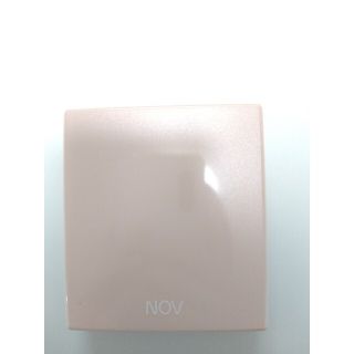 ノブ(NOV)のNOV プレストパウダー UV ケース付き(フェイスパウダー)