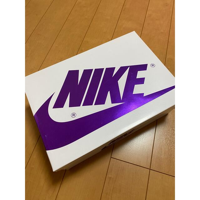 NIKE(ナイキ)のWMNS NIKE AIR JORDAN 1 HIGH コートパープル26cm  レディースの靴/シューズ(スニーカー)の商品写真