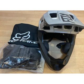 マウンテンバイク用ヘルメット　FOX プロフレーム　未使用品(その他)