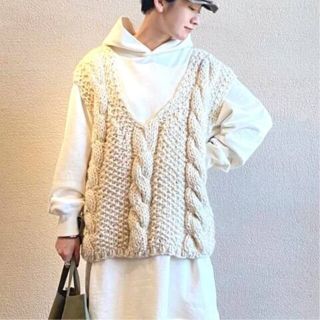 ジャーナルスタンダード(JOURNAL STANDARD)の★塩梅☆様 HAND-KNITTED CHUNKY VEST(ベスト/ジレ)