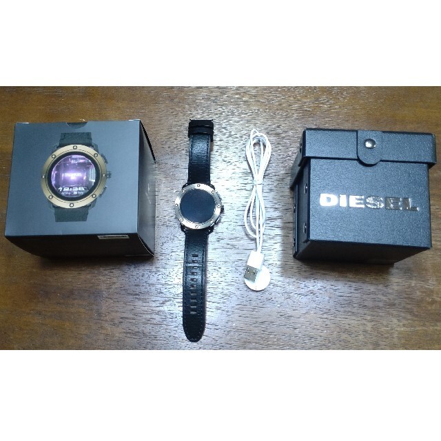 DIESEL - ゆーさん専用 DIESEL on スマートウォッチ(値下げ)の通販 by DIESEL - ゆーさん専用 DIESEL on スマートウォッチ(値下げ)の通販 by