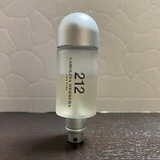 キャロライナヘレナ(CAROLINA HERRERA)のキャロライナヘレナ212 30ml(香水(女性用))