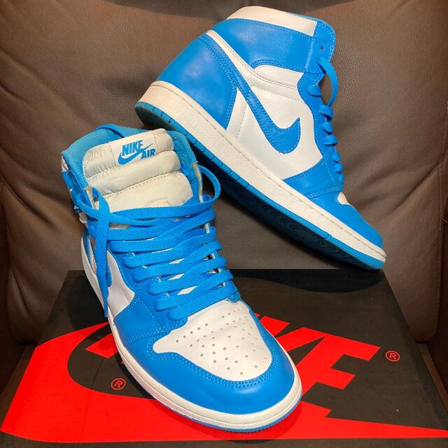 27.0 NIKE AIR JORDAN 1 RETRO HIGH OG UNC