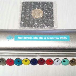 流行り の ブランド - 2024年おすすめのアイテム満載 フルコンプ!倉木麻衣FC継続特典ピンバッジ10種ケース付+メダル金 ミュージシャン