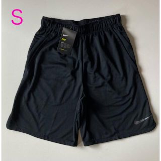 ナイキ(NIKE)の新品★ ナイキ ★ ショートパンツ ハーフパンツ 短パン ★ メンズ Sサイズ(ショートパンツ)