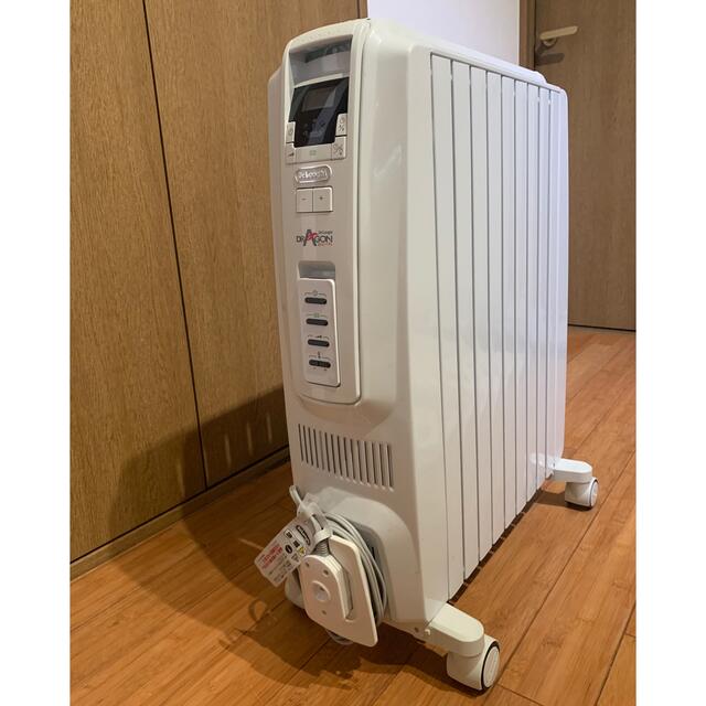 DeLonghi(デロンギ)の（DeLonghi）DDQ0915-WH スマホ/家電/カメラの冷暖房/空調(オイルヒーター)の商品写真