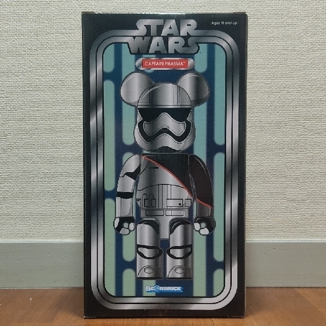 新品未開封 ベアブリック キャプテン・ファズマ 400% STAR WARS 新品未開封 ベアブリック キャプテン・ファズマ 400% STAR WARS