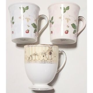 ウェッジウッド(WEDGWOOD)の大人気ブランド食器(ウェッジウッドストロベリーマグ&アレクサンドラマグ)新品格安(グラス/カップ)