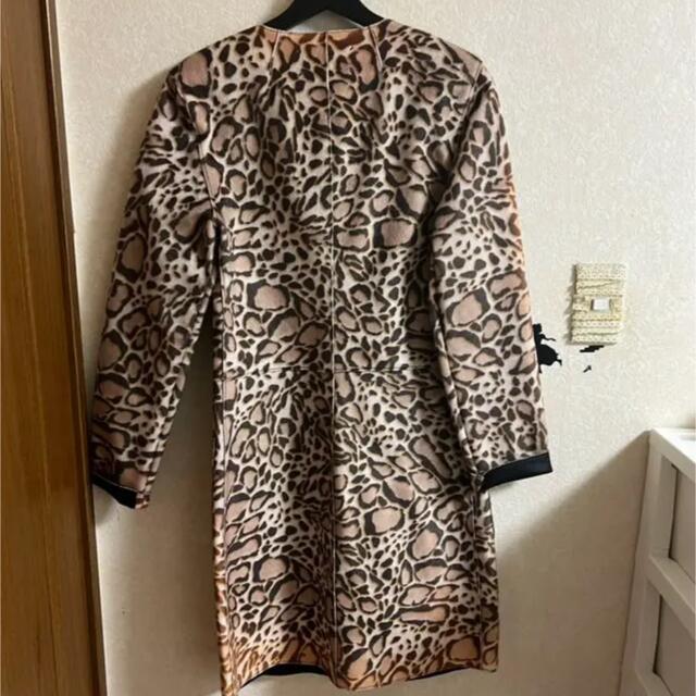 BCBGMAXAZRIA(ビーシービージーマックスアズリア)の【値下げ】BCBG★レオパード柄ロングコート レディースのジャケット/アウター(毛皮/ファーコート)の商品写真