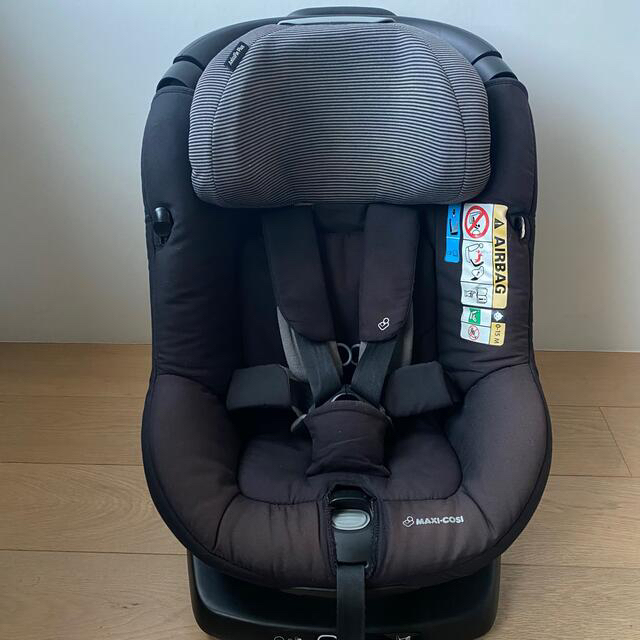 Maxi-Cosi(マキシコシ)の専用☆マキシコシMAXI-COSI アクシスフィックスプラス　チャイルドシート☆ キッズ/ベビー/マタニティの外出/移動用品(自動車用チャイルドシート本体)の商品写真