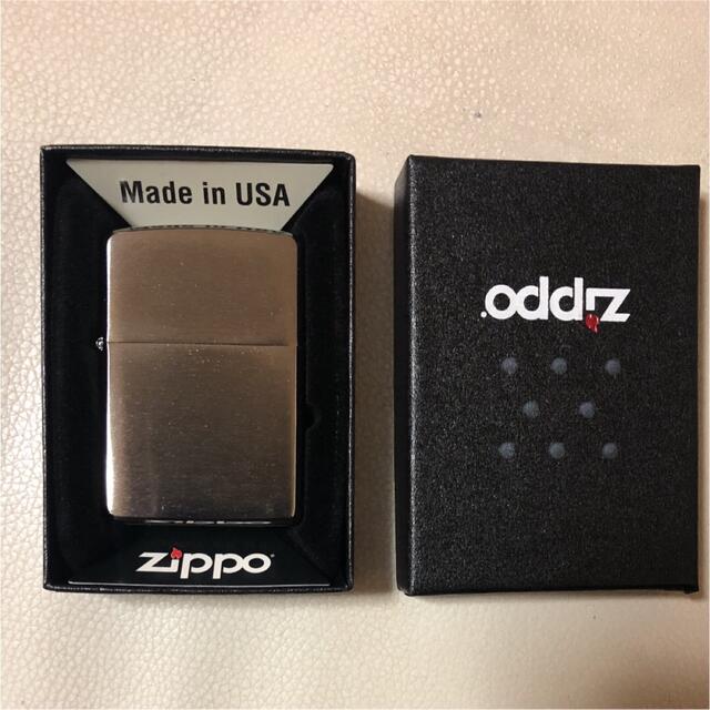 ZIPPO(ジッポー)のジッポ zippo【新品 未使用】ライター 無地 200番 メンズのファッション小物(タバコグッズ)の商品写真