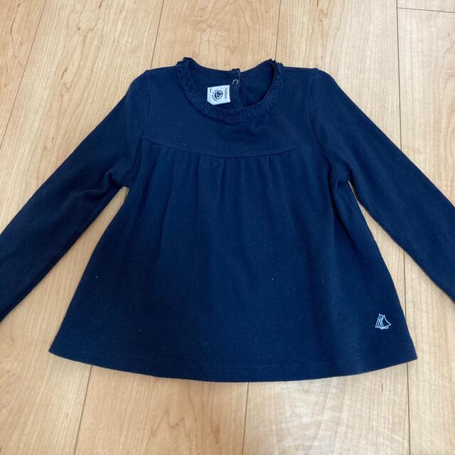 PETIT BATEAU(プチバトー)の女の子　シャツ　90 キッズ/ベビー/マタニティのキッズ服女の子用(90cm~)(Tシャツ/カットソー)の商品写真