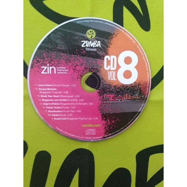 Zumba(ズンバ)のZUMBA ズンバ KIDS 8 キッズ ジュニア CD & DVD エンタメ/ホビーのDVD/ブルーレイ(スポーツ/フィットネス)の商品写真