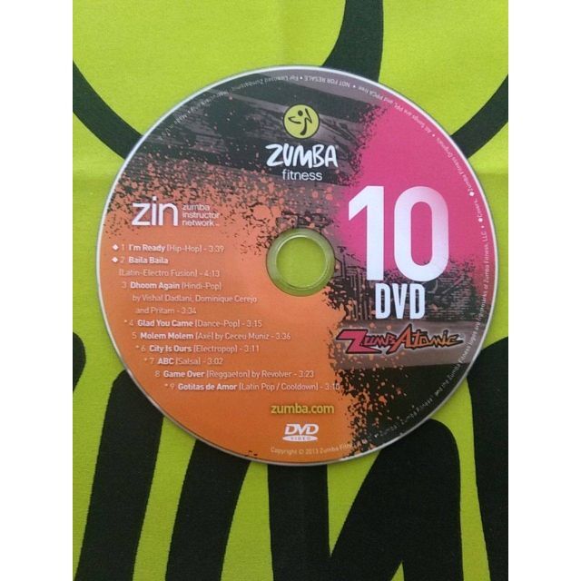Zumba(ズンバ)のZUMBA ズンバ KIDS 10 キッズ ジュニア CD & DVD エンタメ/ホビーのDVD/ブルーレイ(スポーツ/フィットネス)の商品写真